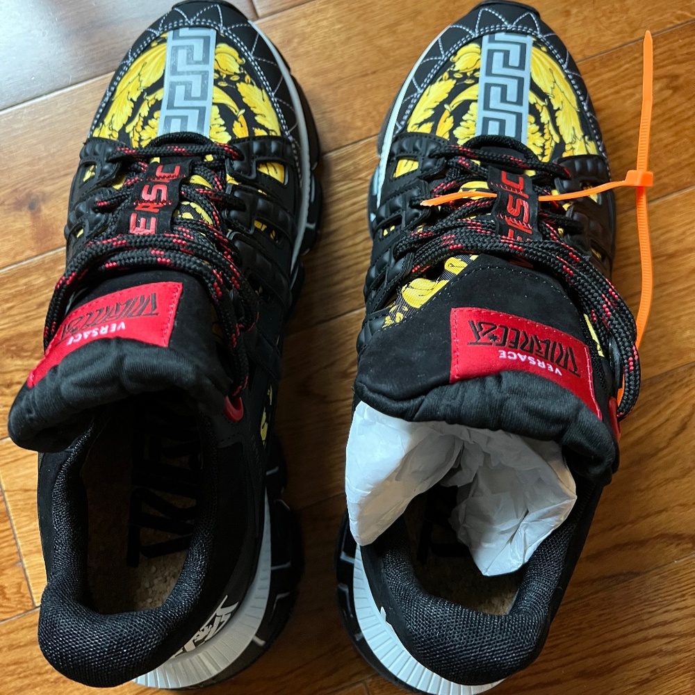 42 9 authentic versace running shoe baroque with receipt